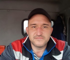 Konstantin, 40, Yekaterinburg