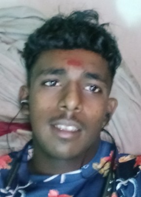 Yadav, 18, India, Quthbullapur
