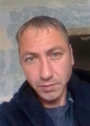 Игорь из Пскова 44 года