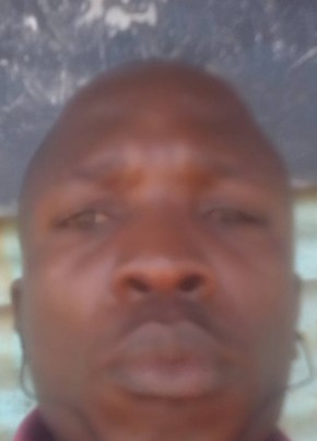 Sylvester Njaga, 40, Kenya, Nairobi