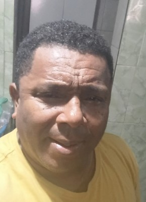 Tri pe из Niterói 54 года