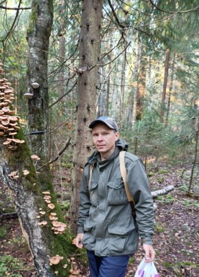 Михаил из Кириши 43 года