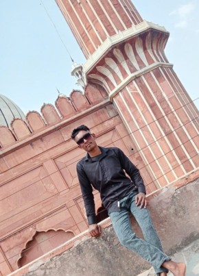 King Khan, 20, India, Delhi