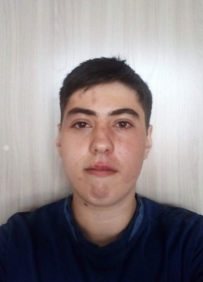 Имран из Омска 21 год