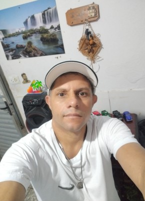 Cícero Guilherme из Goiânia 18 лет