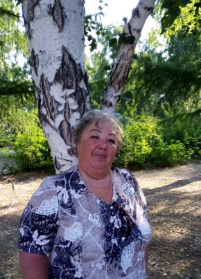 Галина, 63, Россия, Златоуст