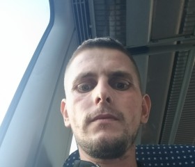 Dragu Gabriel Io, 31, Craiova