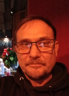 Анатолий из Москвы 50 лет