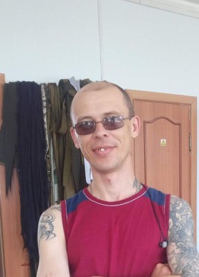 Максим, 40, Россия, Хабары