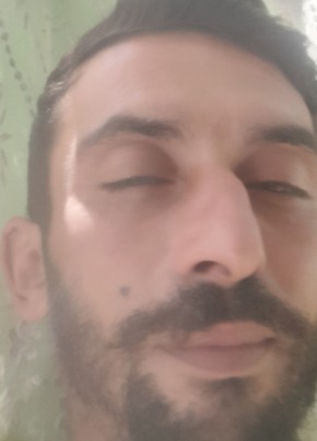 vrhurft из İzmir 33 года