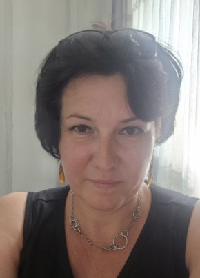 Ирина из Саратова 48 лет