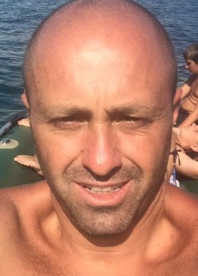 Enzo, 49, Repubblica Italiana, Giugliano in Campania