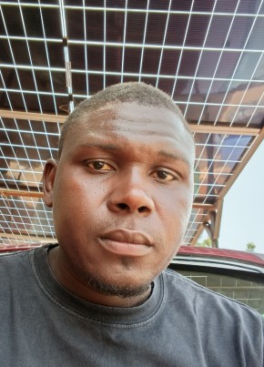 Omar из Bamako 35 лет