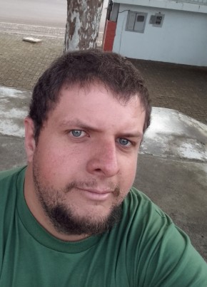 Leandro из Carazinho 38 лет