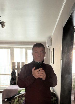 Олег из Новокузнецка 52 года