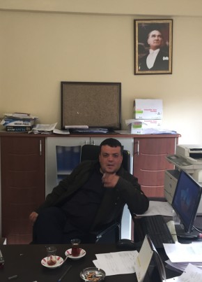 Suat Çiğdem, 37, Türkiye Cumhuriyeti, Tekkeköy