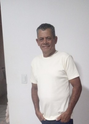 Cícero из Petrolina 59 лет
