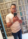 Miguel, 30, Bogota