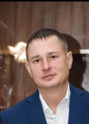 Konstantin, 39, Russia, Saint Petersburg