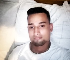 Aarón AC, 26, Canas
