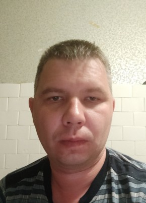Михаил из Камышина 33 года