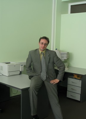 RamblerDating profile picture for @comrade