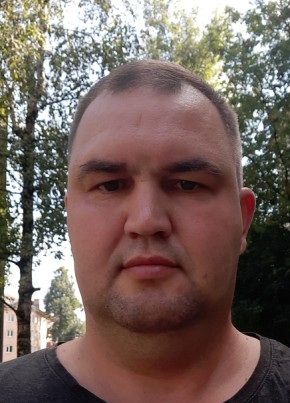 Илья, 46, Россия, Балабаново