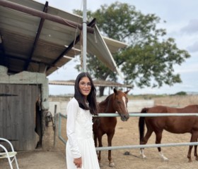 הודיה אדרי, 18, Ramat Gan