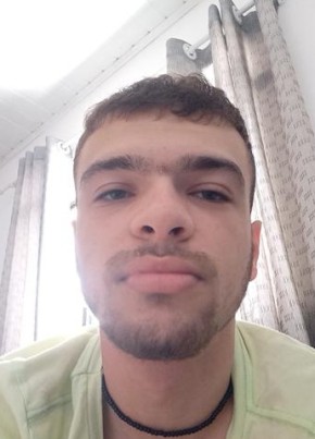 P из São José dos Pinhais 46 лет