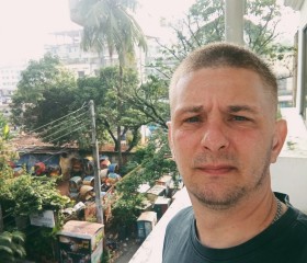 Artem Grinkevich, 43, Maladzyechna