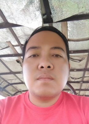Jhong Mayormita, 32, Philippines, Manila