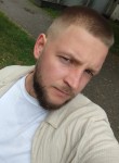 Roman, 27, Riga