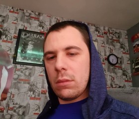 Tony, 33, Liverpool