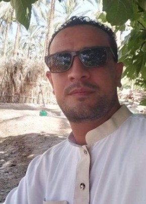Hamza, 32, People’s Democratic Republic of Algeria, Algiers