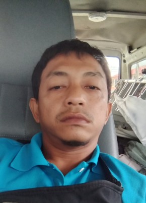 Shariff, 43, Malaysia, Sibu