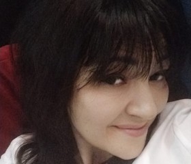 Evgeniya, 18, Dublin