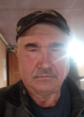 Иван из Верхнего Уфалея 65 лет