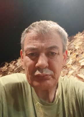 Павел из Тутаева 48 лет