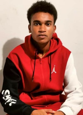 Leonardo, 21, República de Cabo Verde, Município da Praia