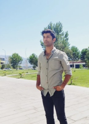 ibrahim Bastan, 27, Türkiye Cumhuriyeti, İzmir