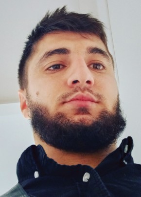 Расул из Washington D.C. 22 года