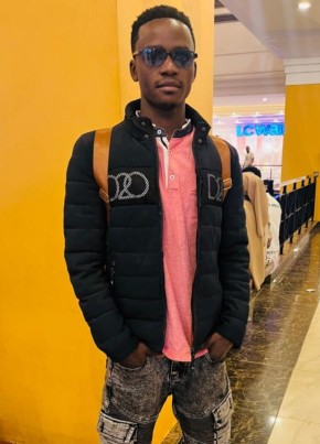 Fahad из Kampala 24 года