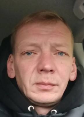 Денис из Зарайска 43 года