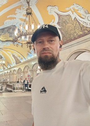 василий из Дзержинския 47 лет
