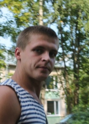 Кирилл, 33, Россия, Луга