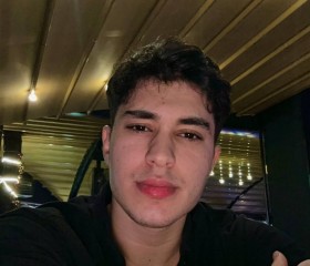 Ghggfdrgg, 18, Tbilisi