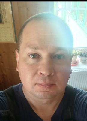 Денис из Коломны 42 года