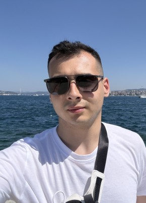 Андрей из İstanbul 25 лет