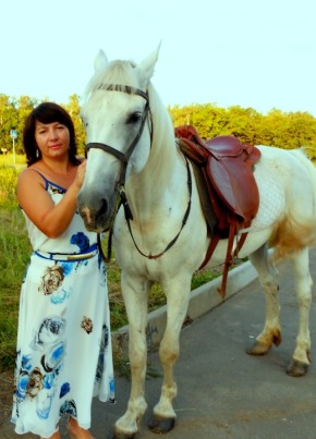 Лариса, 50, Россия, Саратов