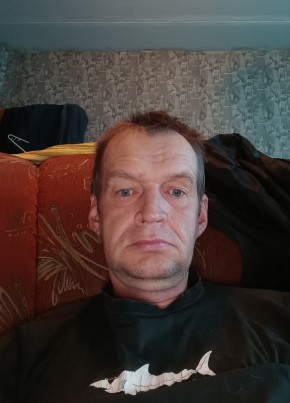 Denis Ivanov из Пінска 46 лет